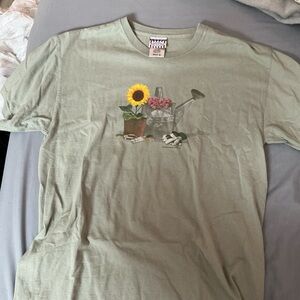 Garden Sunflower Graphic Tee - Sage Green